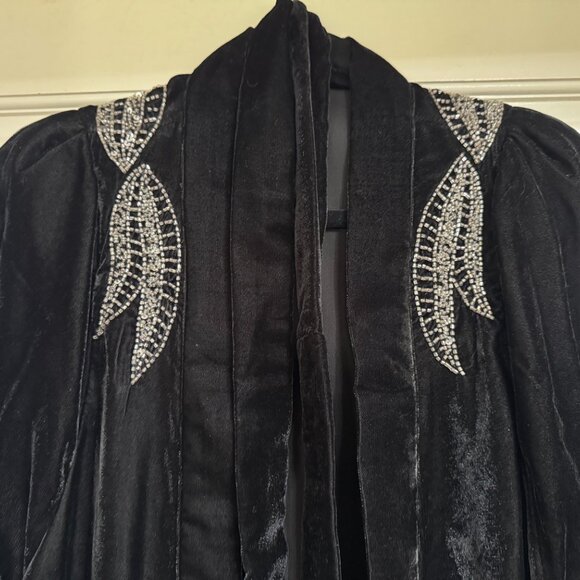 Beautiful DoDo Bar Or Black Velvet Jacket with Embroidered Beads & Sequins sz M - Picture 6 of 6